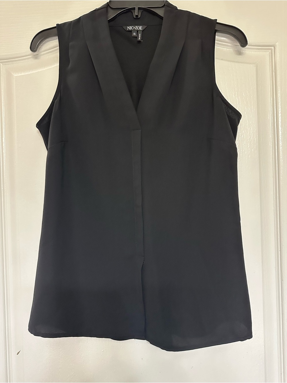 NIC+ZOE Sleeveless V-Neck Top Black Cinched Waist Blouse XS